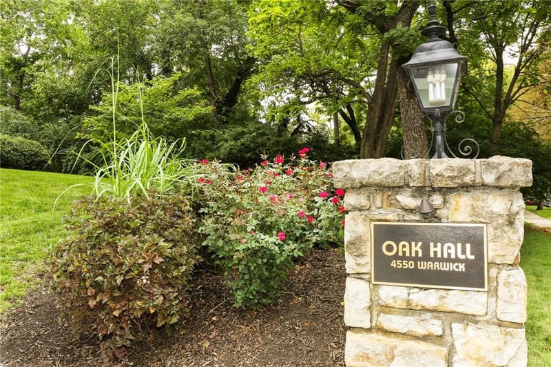 4550 Warwick Blvd #408, Kansas City, MO 64111