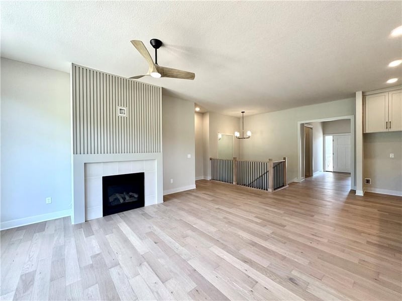 8222 90th Ter, Kansas City, MO 64153