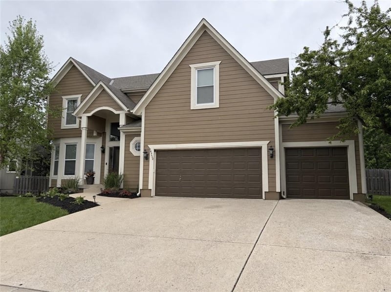 14712 Glenwood Ave, Overland Park, KS 66223
