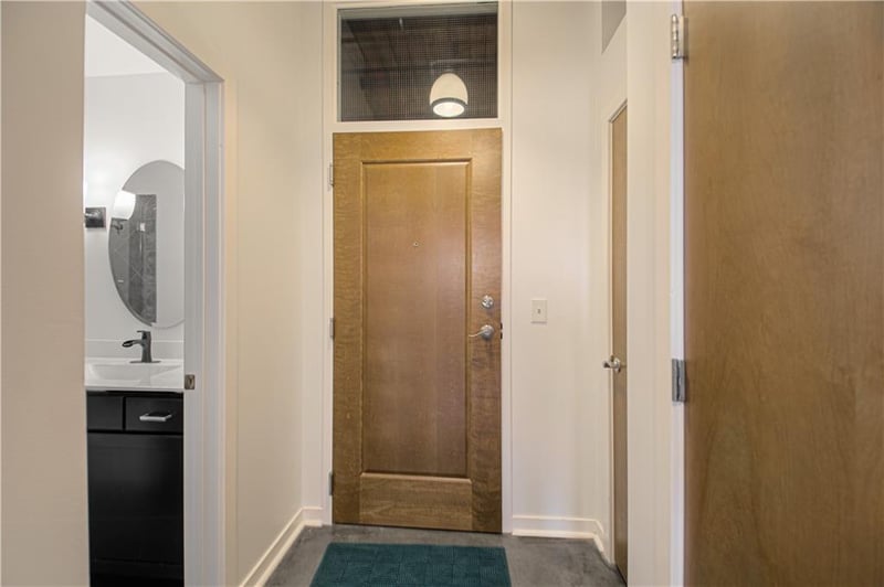 712 Broadway Blvd #502, Kansas City, MO 64105