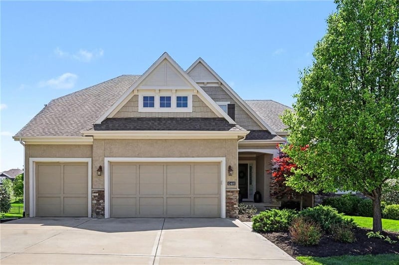 12405 162nd St, Overland Park, KS 66221