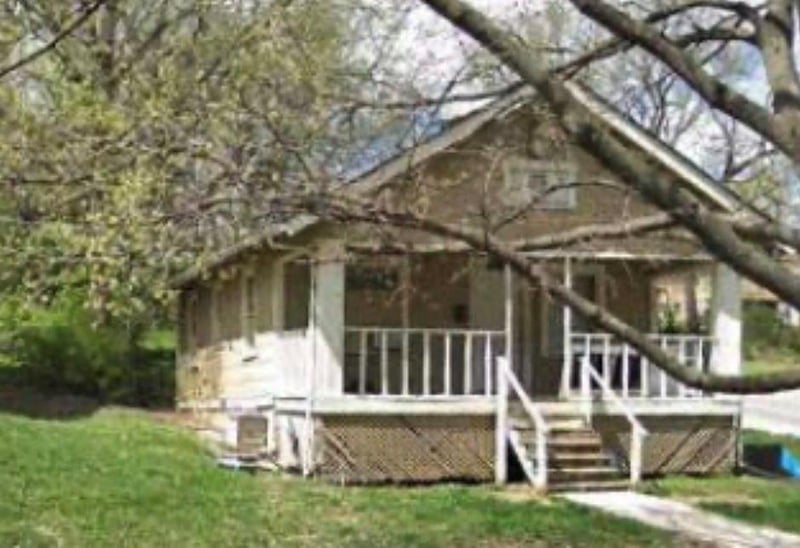 4900 Garfield Ave, Kansas City, MO 64130