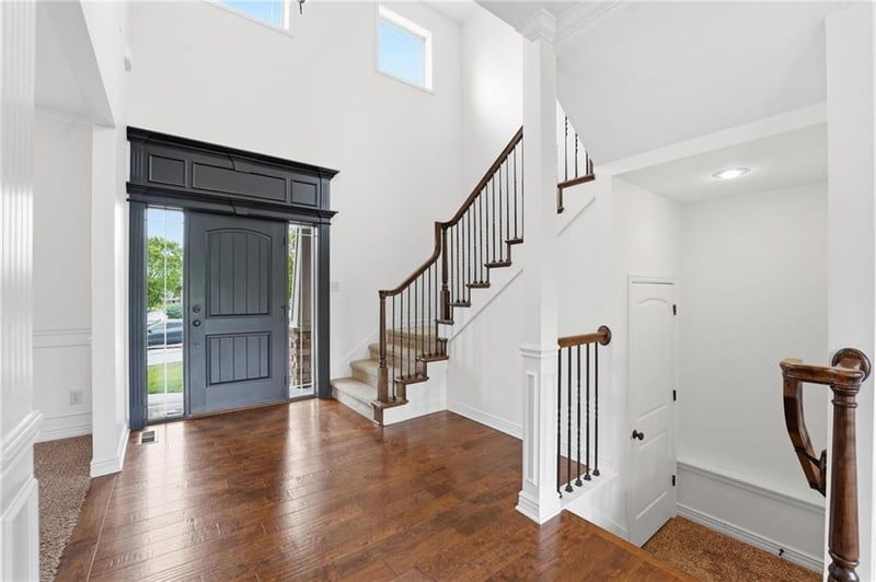 209 Waterwheel Ln, Lee's Summit, MO 64063