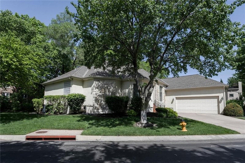 9118 Walmer St, Overland Park, KS 66212