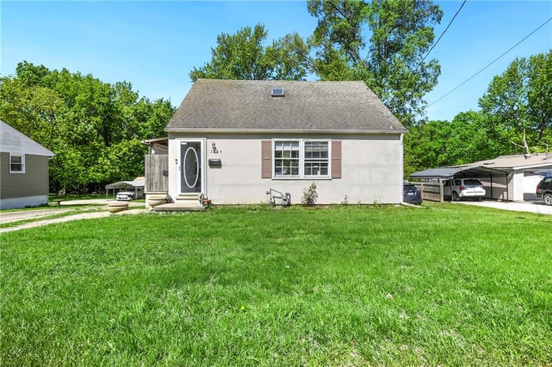 3204 Sterling Ave, Independence, MO 64052