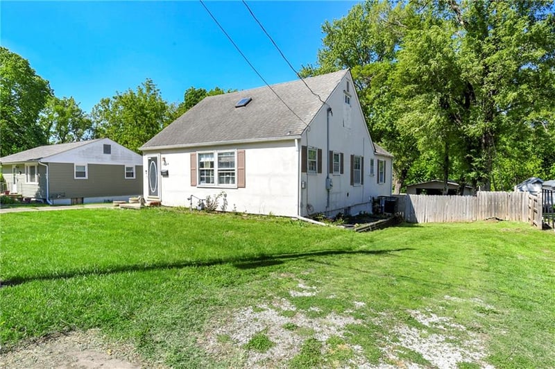 3204 Sterling Ave, Independence, MO 64052