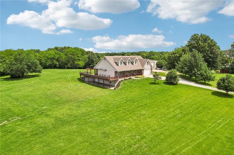 24810 E 199th St, Pleasant Hill, MO 64080