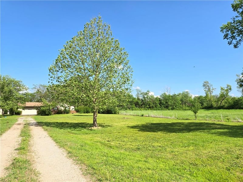 4844 Cr 5500 N/A, Cherryvale, KS 67335