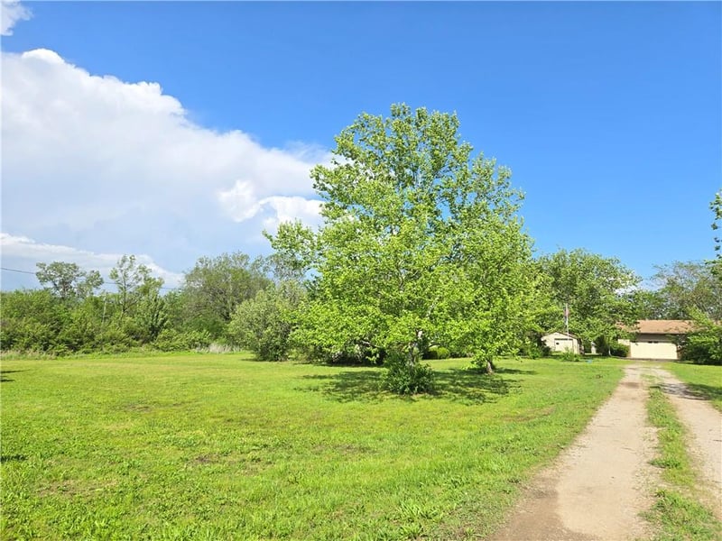 4844 Cr 5500 N/A, Cherryvale, KS 67335