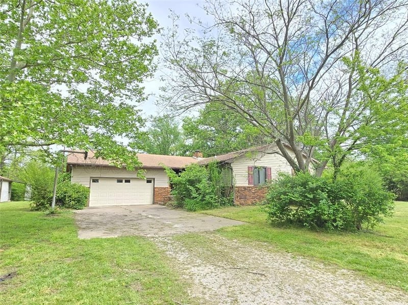 4844 Cr 5500 N/A, Cherryvale, KS 67335