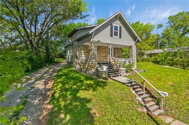 5424 Bellefontaine Ave, Kansas City, MO 64130