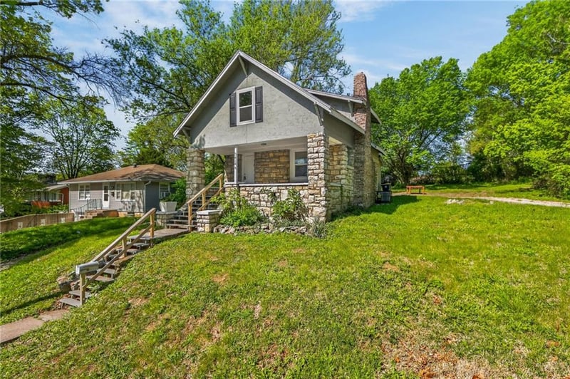 5424 Bellefontaine Ave, Kansas City, MO 64130