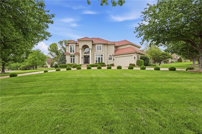 3500 Saddle Ridge Dr, Independence, MO 64057