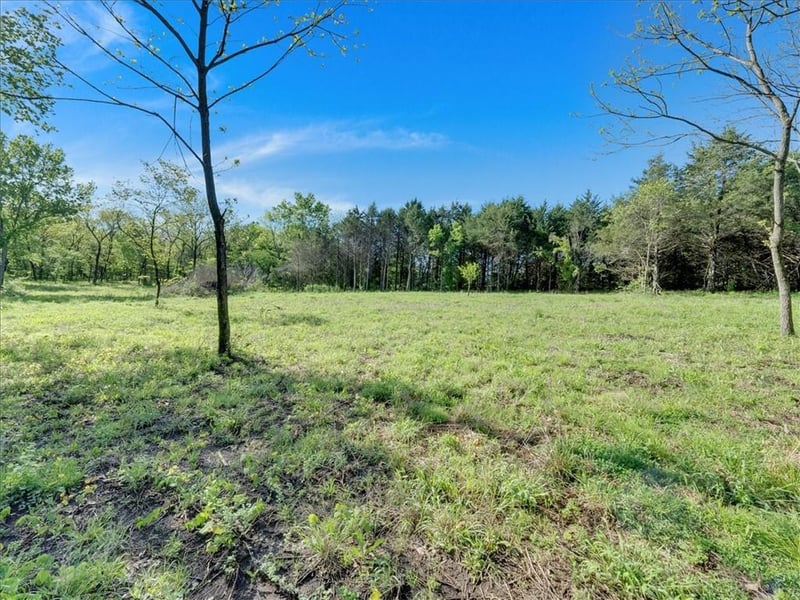 12975 Frontier Rd, Olathe, KS 66061
