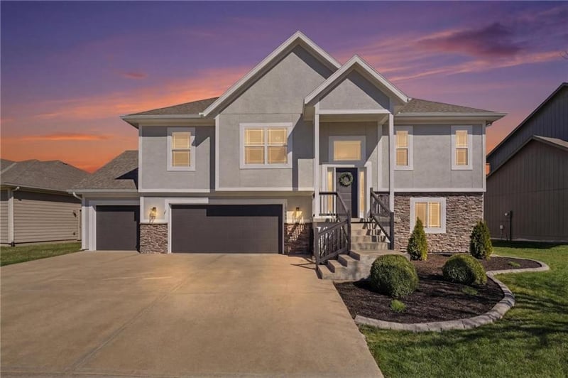 12400 Parkview Ave, Kansas City, KS 66109