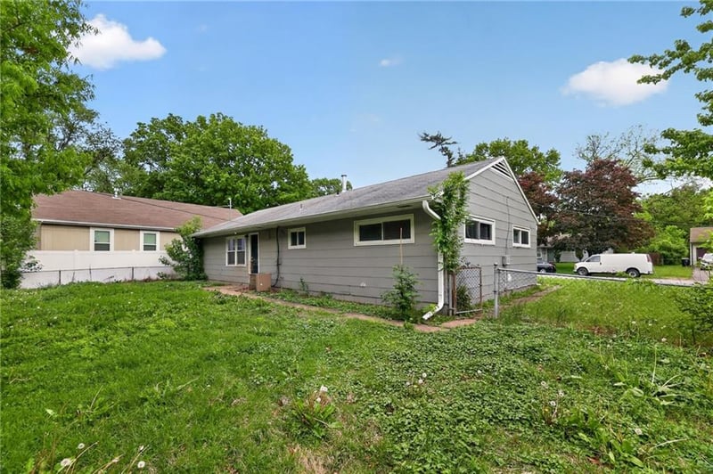 7106 107 Ter, Kansas City, MO 64134