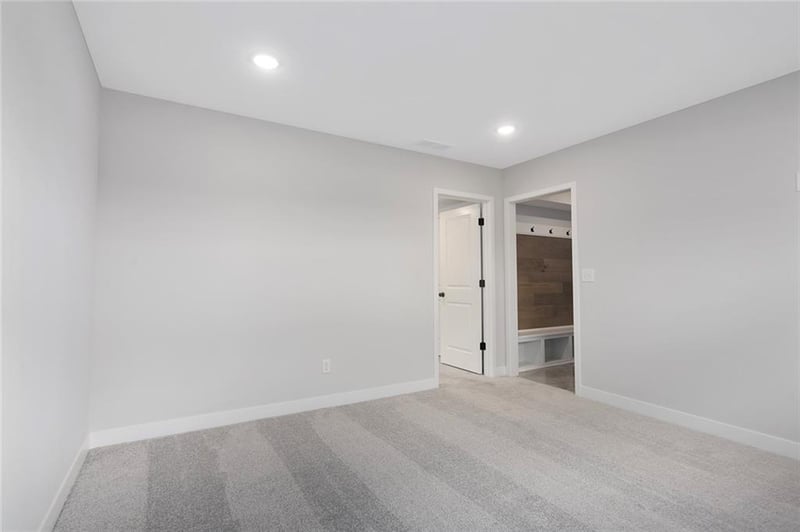 21104 6th Ter, Independence, MO 64056
