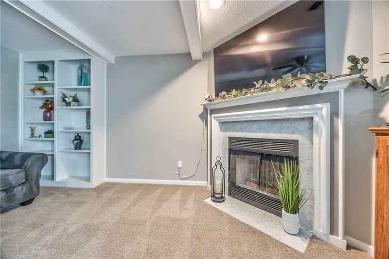 5860 Park St #7, Shawnee, KS 66216