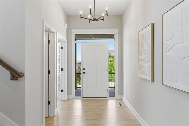 25189 141st Ter, Olathe, KS 66061