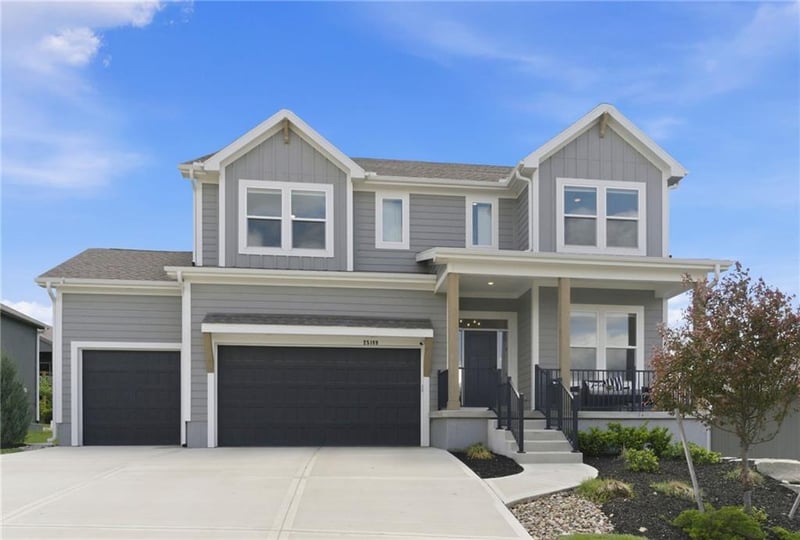 25189 141st Ter, Olathe, KS 66061