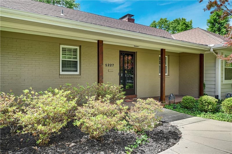 1227 66th St, Kansas City, MO 64113