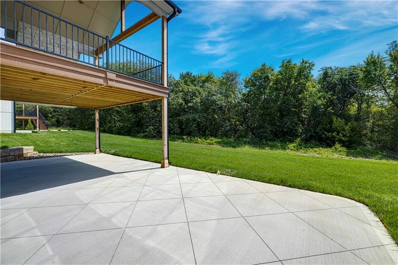 18105 Cody St, Overland Park, KS 66013