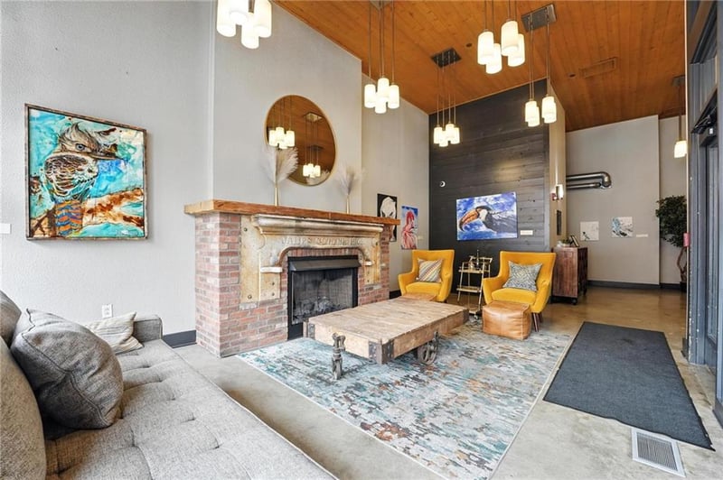 1535 Walnut St #406, Kansas City, MO 64108