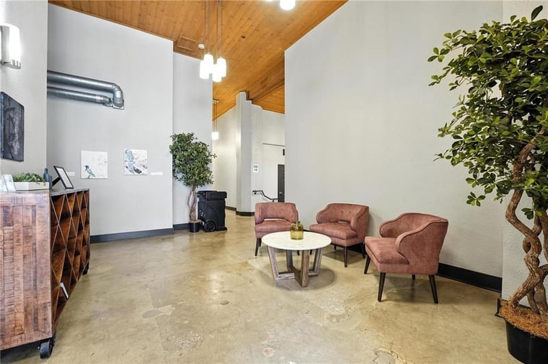 1535 Walnut St #406, Kansas City, MO 64108