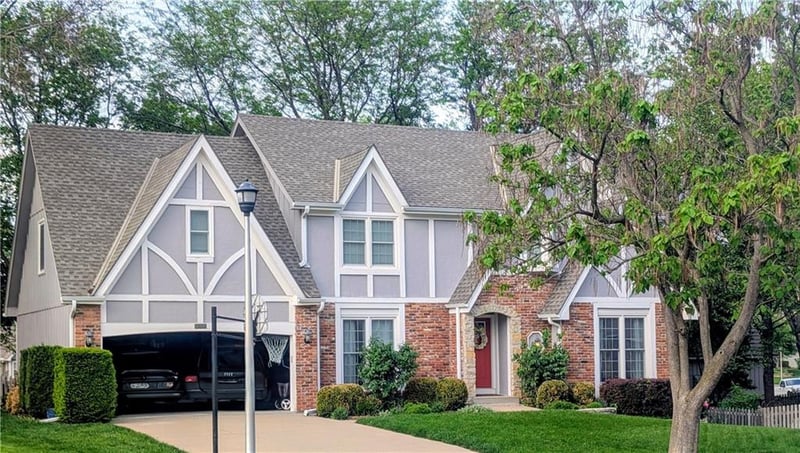 12135 Farley St, Overland Park, KS 66213