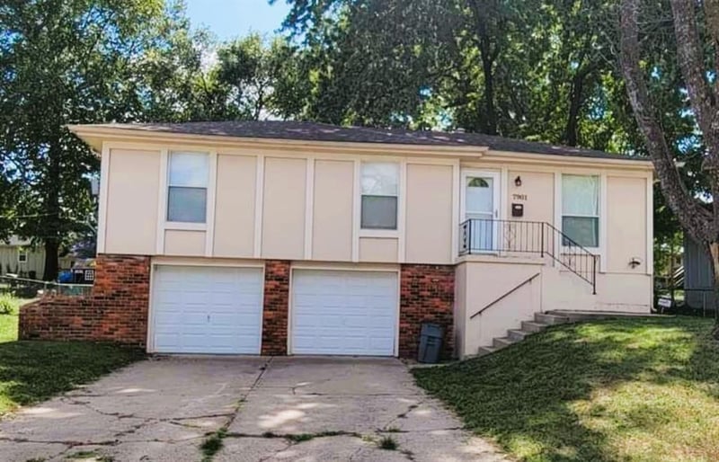 7901 104th Ter, Kansas City, MO 64134