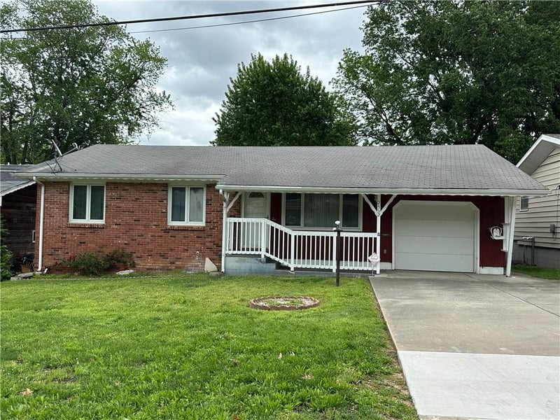 2532 Franklin Ave, Springfield, MO 65803