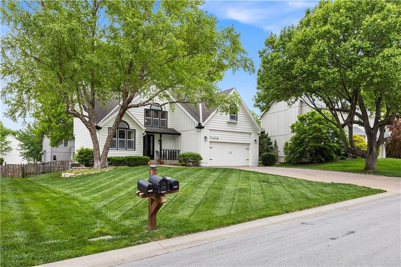 11418 King St, Overland Park, KS 66210