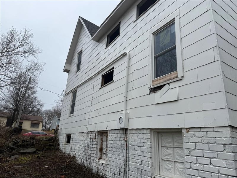 5512 Cypress Ave, Kansas City, MO 64130