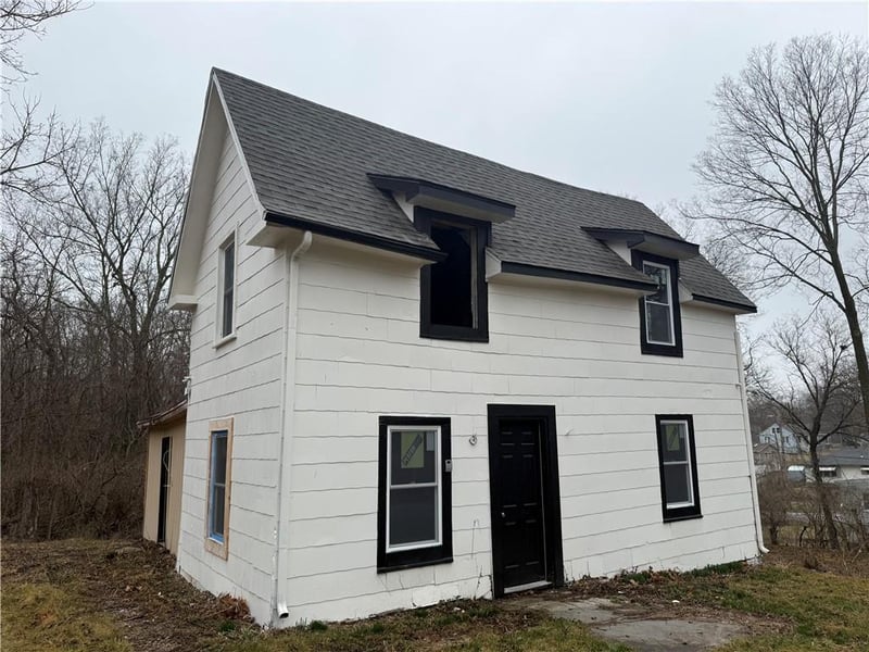 5512 Cypress Ave, Kansas City, MO 64130