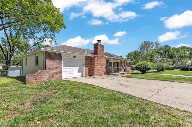 14512 37th St, Independence, MO 64055