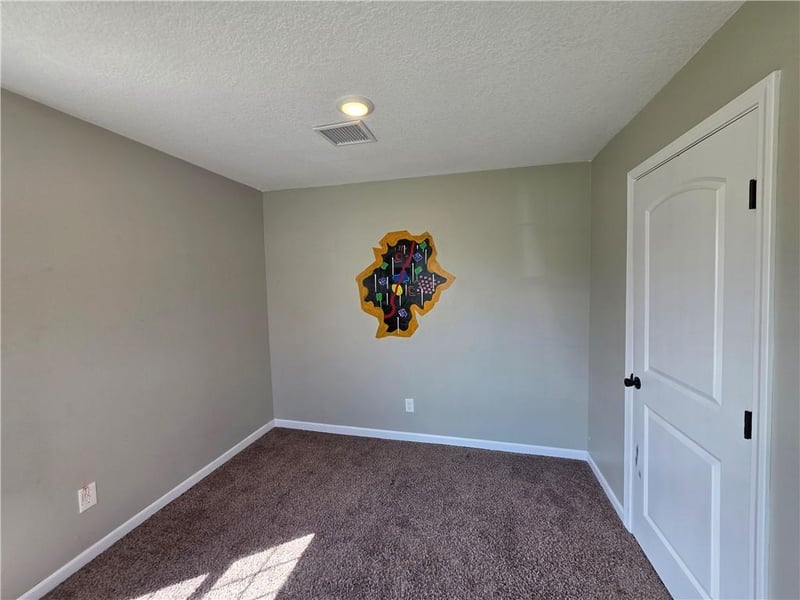 712 Market St, Lacygne, KS 66040