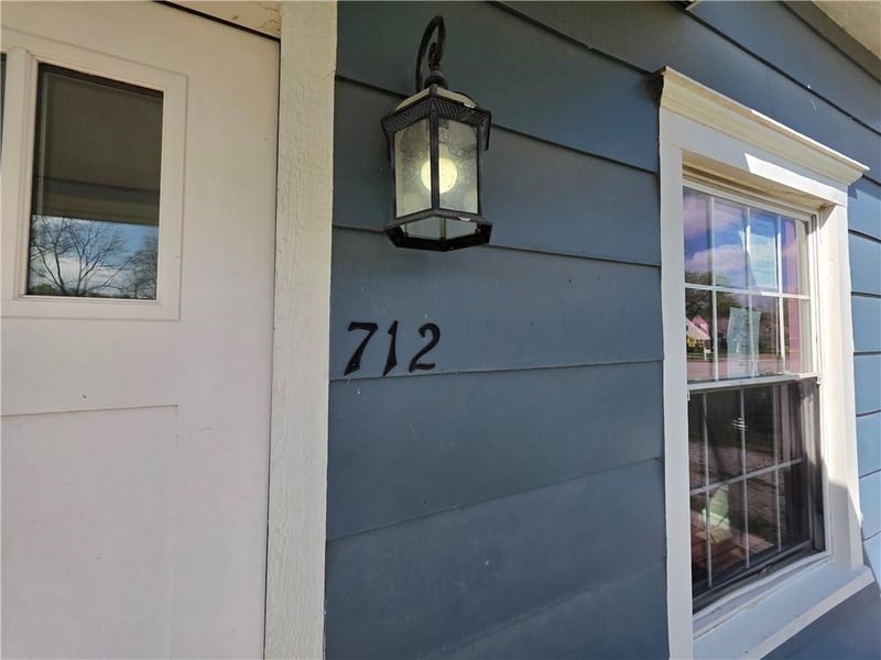712 Market St, Lacygne, KS 66040