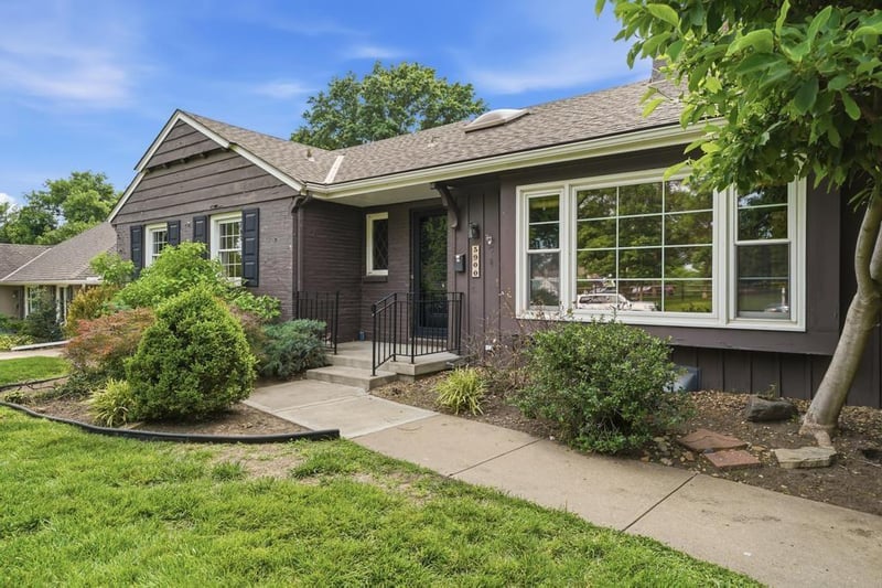 5900 Windsor Dr, Fairway, KS 66205