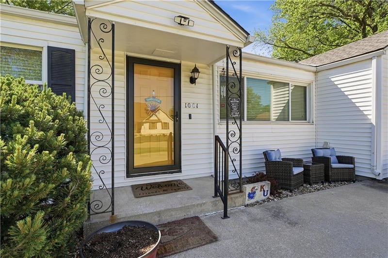 1001 Walker St, Olathe, KS 66061