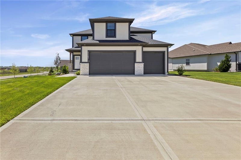 21103 186th Ter, Spring Hill, KS 66083