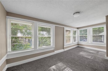 3821 Virginia Ave, Kansas City, MO 64109