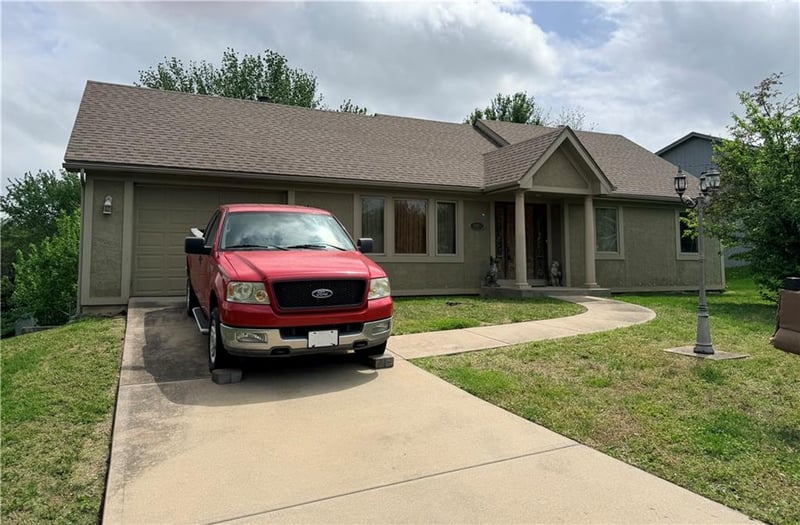 3333 85th Pl, Kansas City, KS 66109