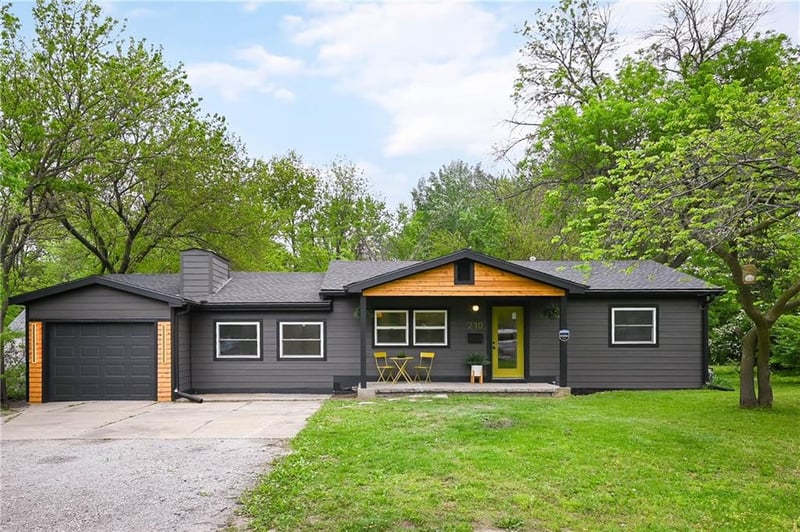 210 Myron Ave, Belton, MO 64012