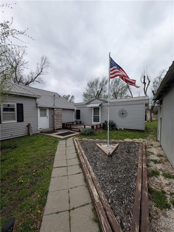 1282 1830th St, Iola, KS 66749