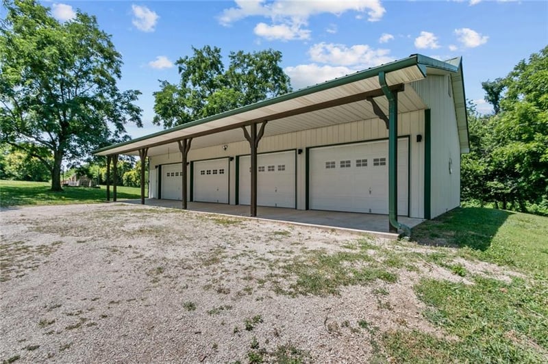 318 Heady Ave, Kansas City, MO 64163
