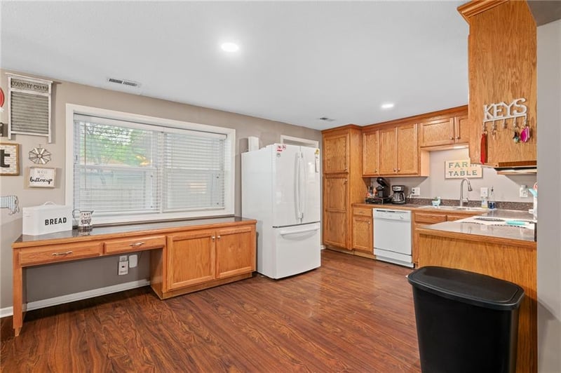 117 Pine St, Gardner, KS 66030