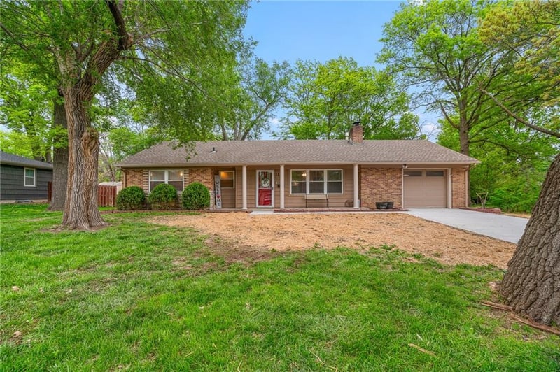 117 Pine St, Gardner, KS 66030