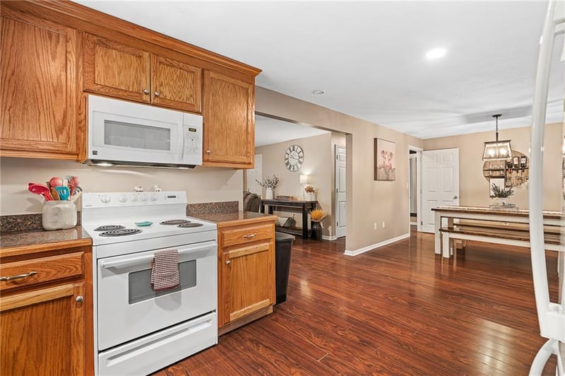 117 Pine St, Gardner, KS 66030