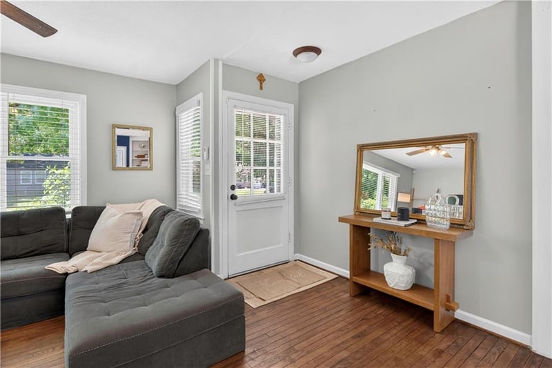 8139 Woodward St, Overland Park, KS 66204