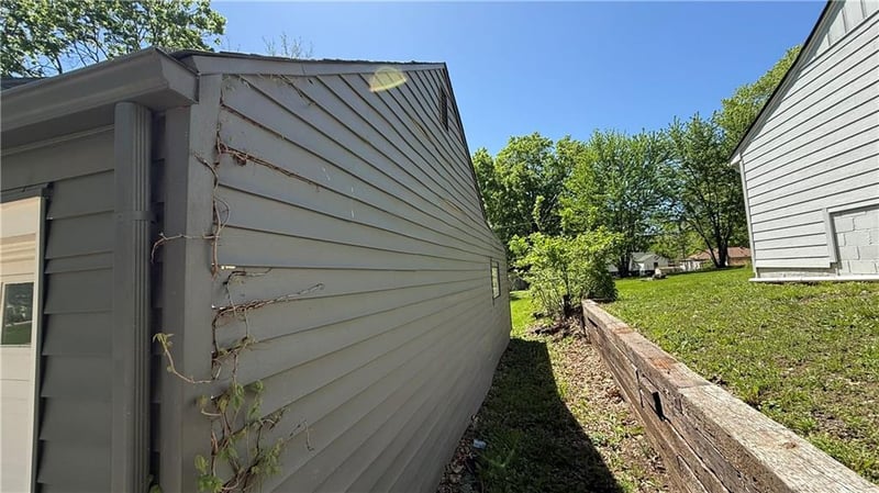 3203 56 Th St, Kansas City, MO 64119